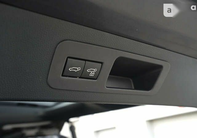 Тойота Ленд Крузер, об'ємом двигуна 3.3 л та пробігом 22 тис. км за 88504 $, фото 10 на Automoto.ua