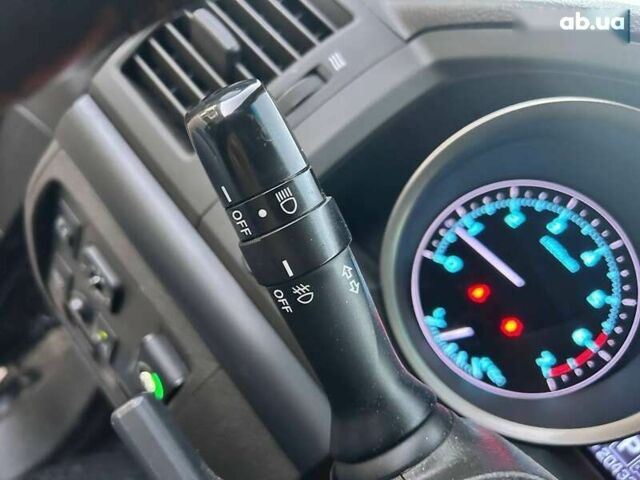 Тойота Ленд Крузер, объемом двигателя 4.7 л и пробегом 204 тыс. км за 24300 $, фото 21 на Automoto.ua