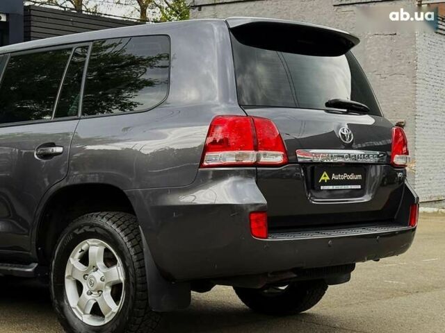 Тойота Ленд Крузер, объемом двигателя 4.5 л и пробегом 244 тыс. км за 25999 $, фото 20 на Automoto.ua