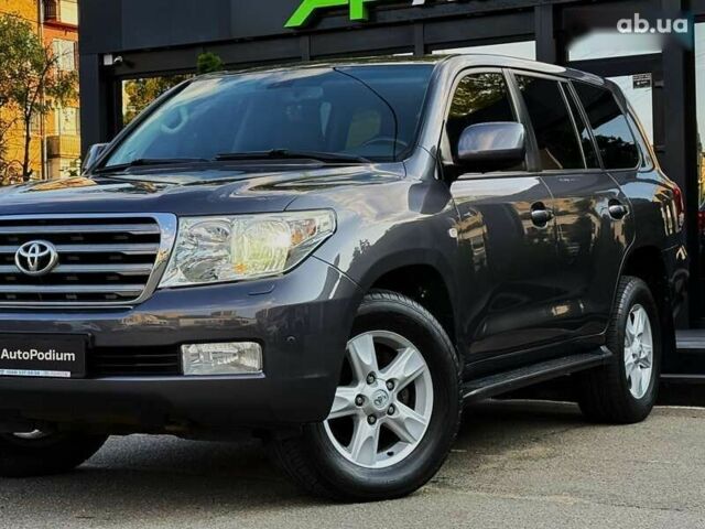 Тойота Ленд Крузер, объемом двигателя 4.5 л и пробегом 244 тыс. км за 24999 $, фото 6 на Automoto.ua