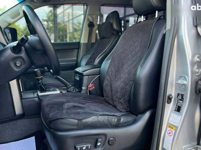 Тойота Ленд Крузер, объемом двигателя 0 л и пробегом 278 тыс. км за 25990 $, фото 11 на Automoto.ua