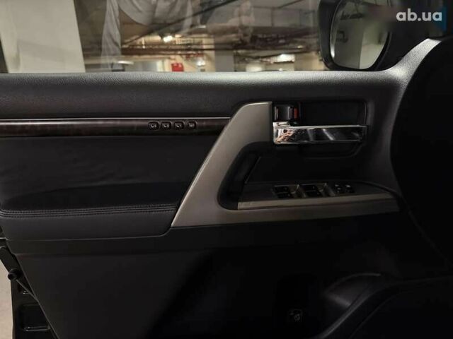 Тойота Ленд Крузер, объемом двигателя 0 л и пробегом 267 тыс. км за 30900 $, фото 16 на Automoto.ua