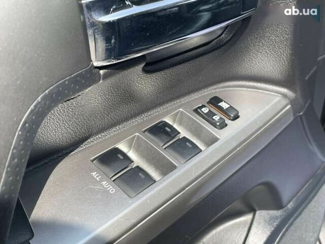 Тойота Ленд Крузер, об'ємом двигуна 4.5 л та пробігом 338 тис. км за 29500 $, фото 23 на Automoto.ua