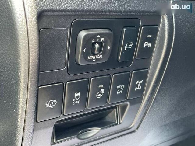 Тойота Ленд Крузер, объемом двигателя 4.5 л и пробегом 338 тыс. км за 28500 $, фото 24 на Automoto.ua