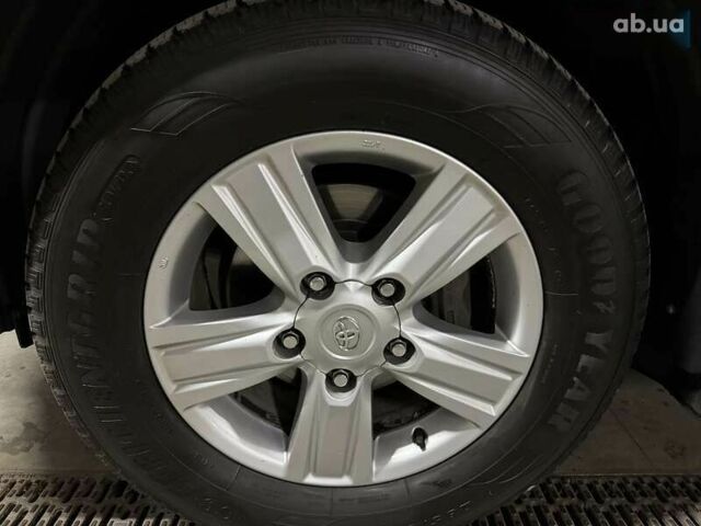 Тойота Ленд Крузер, объемом двигателя 0 л и пробегом 267 тыс. км за 30900 $, фото 6 на Automoto.ua