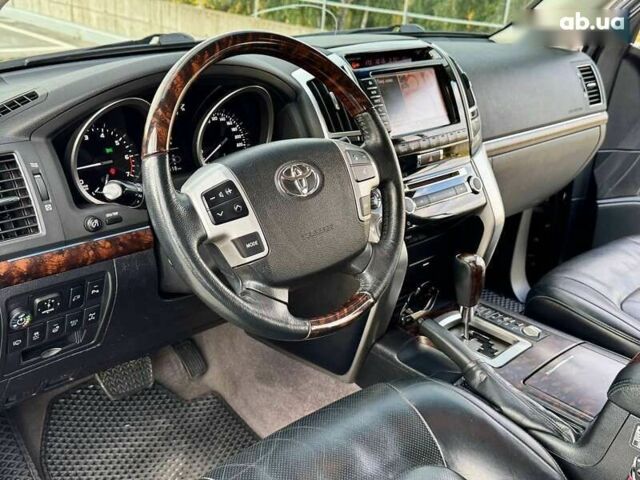 Тойота Ленд Крузер, объемом двигателя 0 л и пробегом 133 тыс. км за 33990 $, фото 19 на Automoto.ua