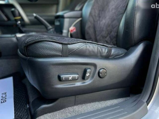 Тойота Ленд Крузер, объемом двигателя 0 л и пробегом 278 тыс. км за 25990 $, фото 12 на Automoto.ua