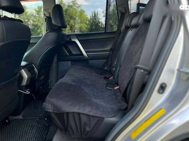 Тойота Ленд Крузер, объемом двигателя 0 л и пробегом 278 тыс. км за 25990 $, фото 27 на Automoto.ua