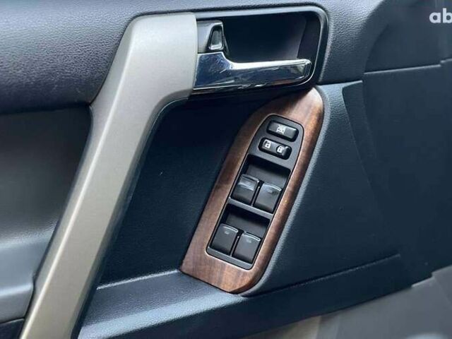 Тойота Ленд Крузер, объемом двигателя 0 л и пробегом 278 тыс. км за 25990 $, фото 8 на Automoto.ua