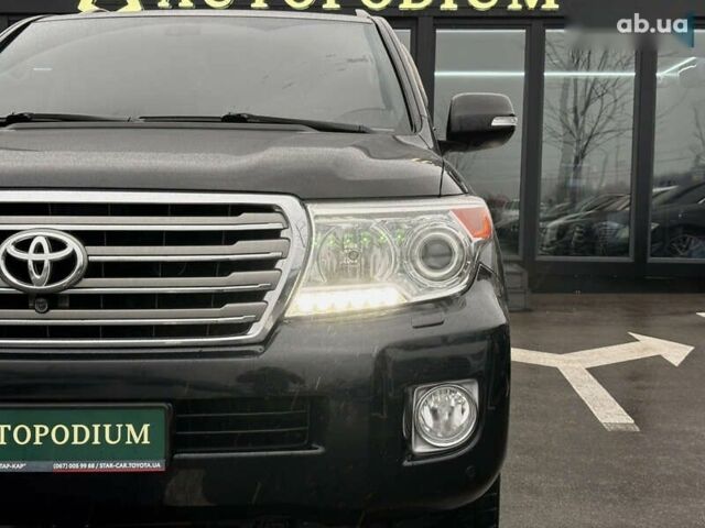 Тойота Ленд Крузер, объемом двигателя 4.5 л и пробегом 224 тыс. км за 34500 $, фото 4 на Automoto.ua