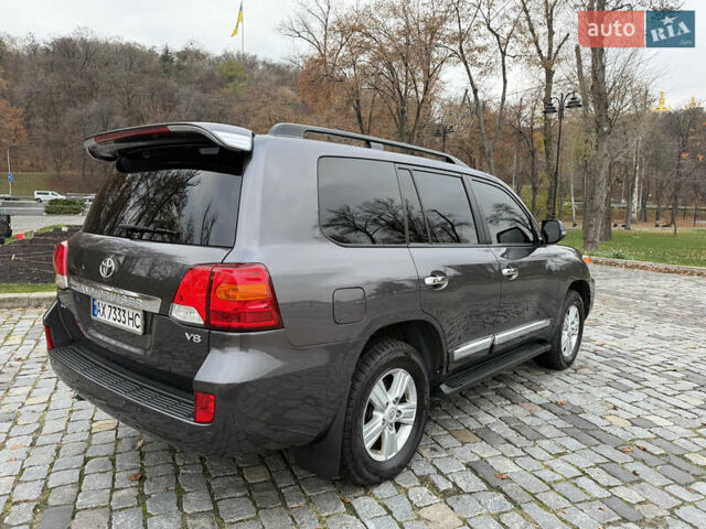 Тойота Ленд Крузер, объемом двигателя 4.6 л и пробегом 325 тыс. км за 28500 $, фото 10 на Automoto.ua