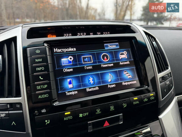 Тойота Ленд Крузер, объемом двигателя 4.6 л и пробегом 325 тыс. км за 28500 $, фото 24 на Automoto.ua