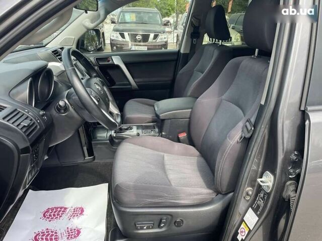 Тойота Ленд Крузер, об'ємом двигуна 3 л та пробігом 206 тис. км за 26200 $, фото 8 на Automoto.ua