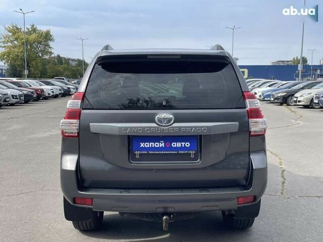 Тойота Ленд Крузер, об'ємом двигуна 3 л та пробігом 206 тис. км за 26200 $, фото 5 на Automoto.ua