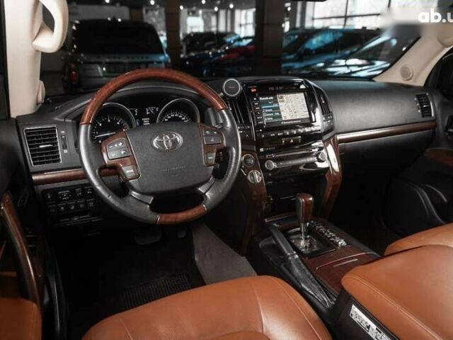 Тойота Ленд Крузер, объемом двигателя 0 л и пробегом 245 тыс. км за 35900 $, фото 25 на Automoto.ua