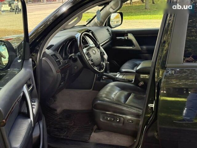 Тойота Ленд Крузер, объемом двигателя 4.5 л и пробегом 92 тыс. км за 41500 $, фото 28 на Automoto.ua