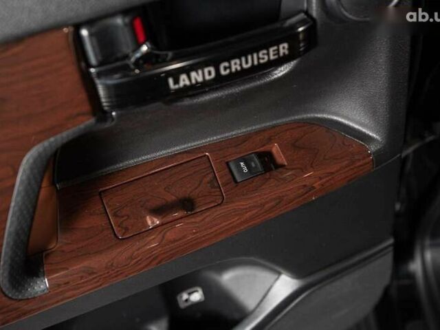 Тойота Ленд Крузер, объемом двигателя 0 л и пробегом 245 тыс. км за 35900 $, фото 15 на Automoto.ua