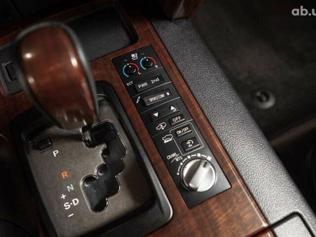Тойота Ленд Крузер, объемом двигателя 0 л и пробегом 245 тыс. км за 35900 $, фото 28 на Automoto.ua