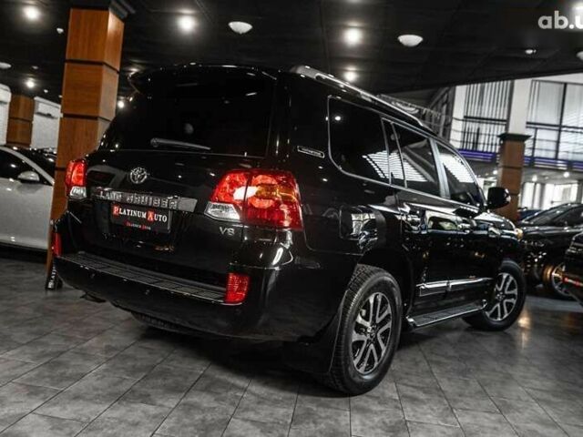 Тойота Ленд Крузер, объемом двигателя 0 л и пробегом 245 тыс. км за 35900 $, фото 2 на Automoto.ua