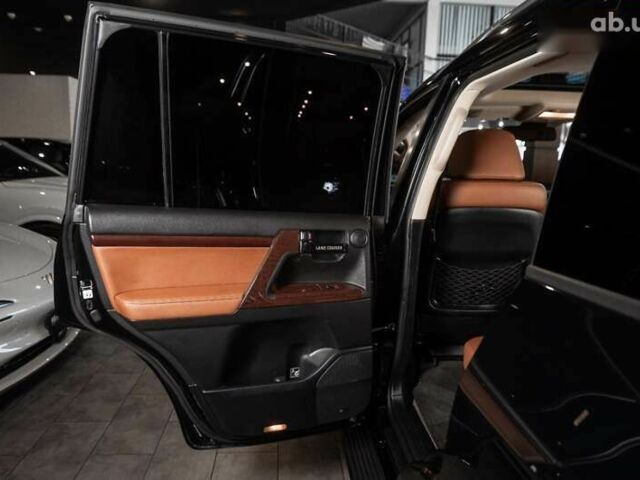 Тойота Ленд Крузер, объемом двигателя 0 л и пробегом 245 тыс. км за 35900 $, фото 17 на Automoto.ua