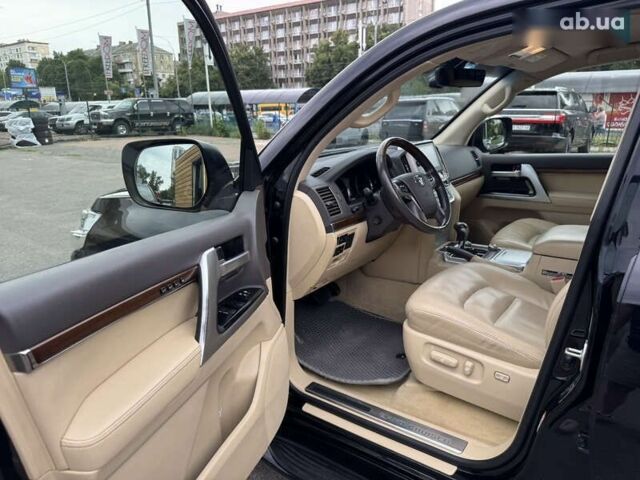 Тойота Ленд Крузер, объемом двигателя 4.5 л и пробегом 110 тыс. км за 44900 $, фото 11 на Automoto.ua