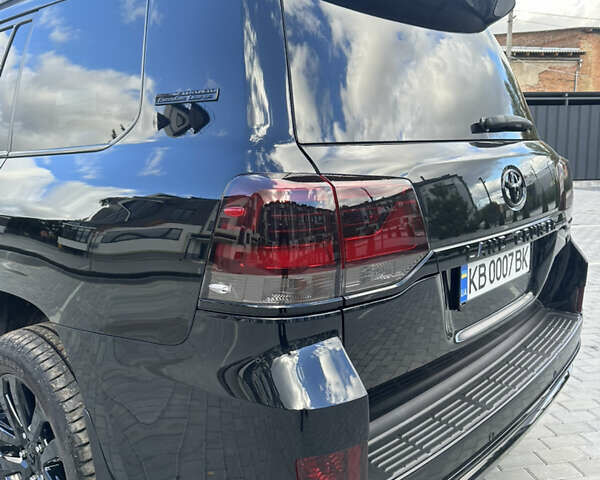 Тойота Ленд Крузер, объемом двигателя 4.46 л и пробегом 105 тыс. км за 56200 $, фото 7 на Automoto.ua