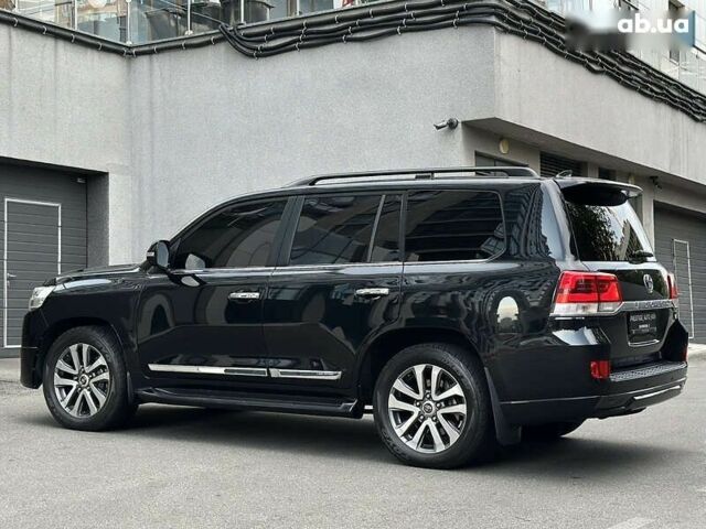 Тойота Ленд Крузер, объемом двигателя 4.5 л и пробегом 88 тыс. км за 117000 $, фото 24 на Automoto.ua