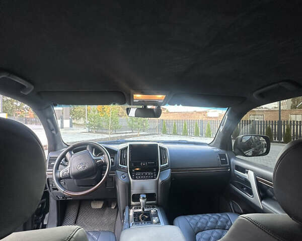 Тойота Ленд Крузер, объемом двигателя 4.46 л и пробегом 105 тыс. км за 56200 $, фото 18 на Automoto.ua