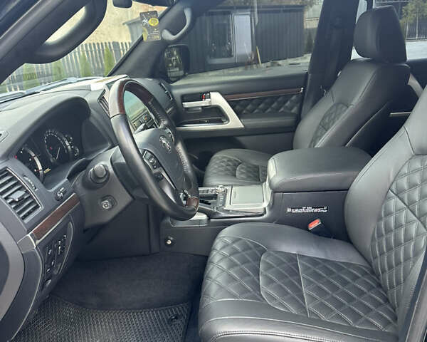 Тойота Ленд Крузер, объемом двигателя 4.46 л и пробегом 105 тыс. км за 56200 $, фото 13 на Automoto.ua