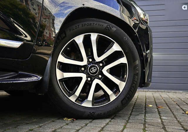 Тойота Ленд Крузер, объемом двигателя 4.5 л и пробегом 149 тыс. км за 50999 $, фото 22 на Automoto.ua