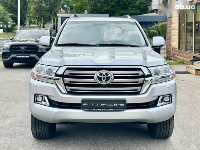 Тойота Ленд Крузер, объемом двигателя 4.6 л и пробегом 161 тыс. км за 44000 $, фото 3 на Automoto.ua