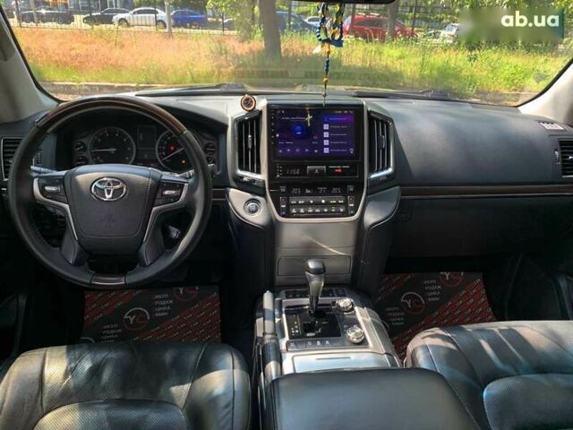 Тойота Ленд Крузер, объемом двигателя 0 л и пробегом 182 тыс. км за 46999 $, фото 27 на Automoto.ua