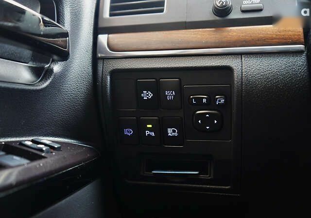 Тойота Ленд Крузер, объемом двигателя 4.5 л и пробегом 149 тыс. км за 52700 $, фото 27 на Automoto.ua