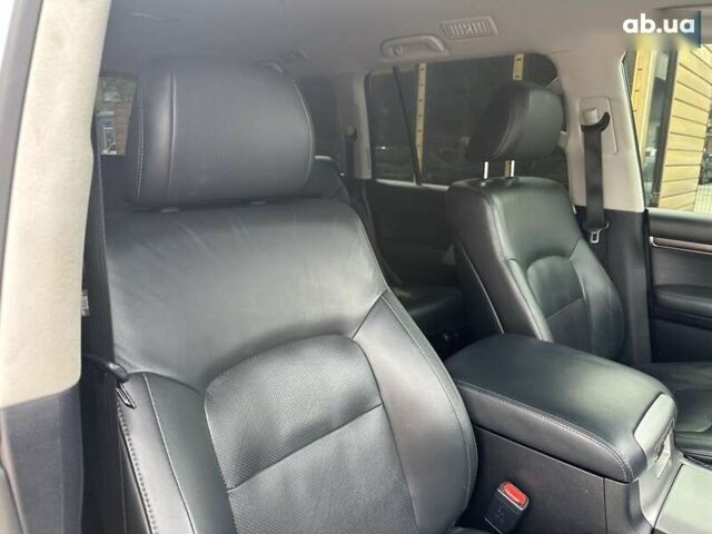 Тойота Ленд Крузер, объемом двигателя 4.6 л и пробегом 161 тыс. км за 44000 $, фото 29 на Automoto.ua