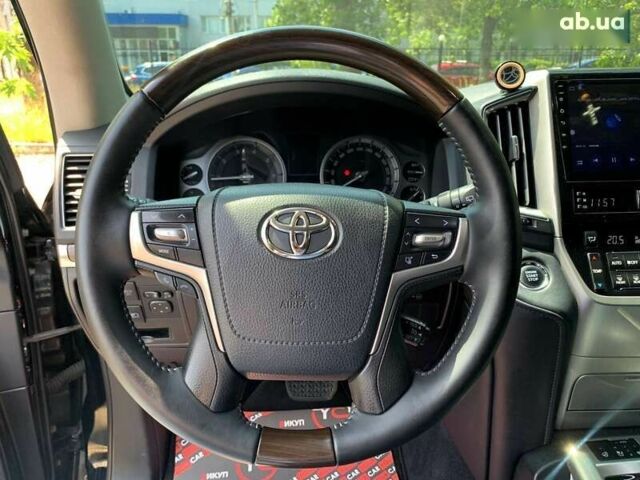 Тойота Ленд Крузер, объемом двигателя 0 л и пробегом 182 тыс. км за 47999 $, фото 24 на Automoto.ua