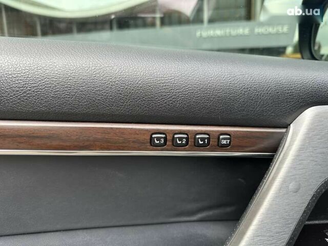 Тойота Ленд Крузер, объемом двигателя 4.6 л и пробегом 161 тыс. км за 44000 $, фото 14 на Automoto.ua