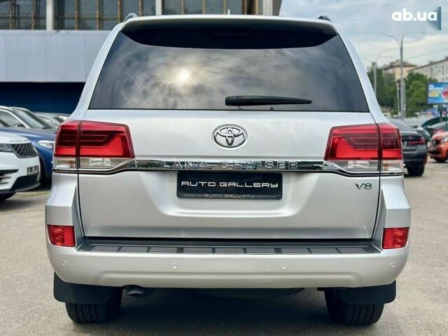 Тойота Ленд Крузер, объемом двигателя 4.6 л и пробегом 161 тыс. км за 44000 $, фото 8 на Automoto.ua
