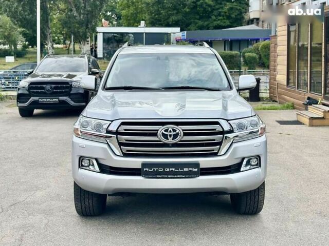 Тойота Ленд Крузер, объемом двигателя 4.6 л и пробегом 161 тыс. км за 44000 $, фото 4 на Automoto.ua
