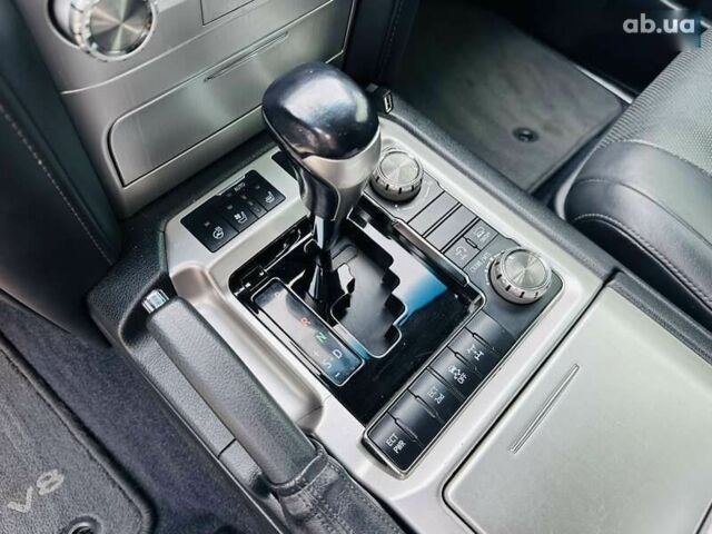Тойота Ленд Крузер, объемом двигателя 4.6 л и пробегом 161 тыс. км за 44000 $, фото 18 на Automoto.ua