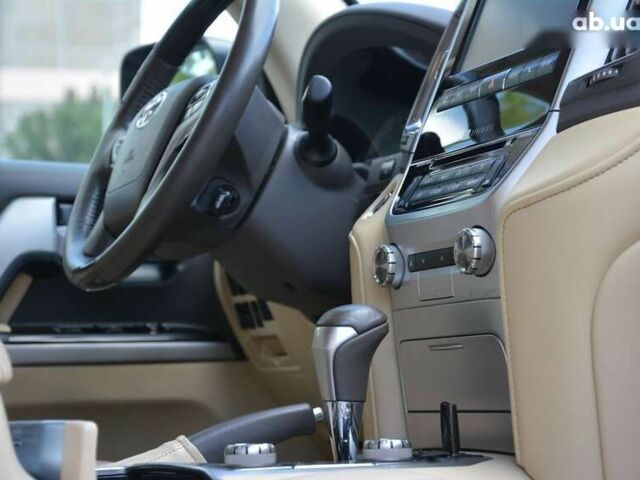 Тойота Ленд Крузер, объемом двигателя 4.5 л и пробегом 216 тыс. км за 55000 $, фото 28 на Automoto.ua