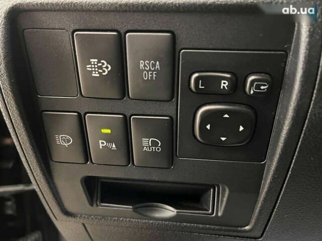 Тойота Ленд Крузер, объемом двигателя 4.5 л и пробегом 184 тыс. км за 52500 $, фото 21 на Automoto.ua