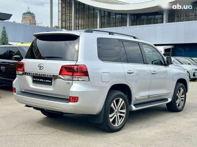 Тойота Ленд Крузер, объемом двигателя 4.6 л и пробегом 161 тыс. км за 44000 $, фото 10 на Automoto.ua