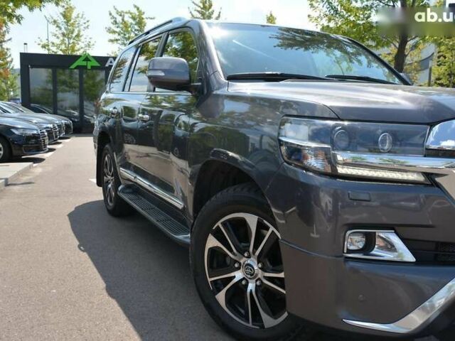 Тойота Ленд Крузер, объемом двигателя 4.5 л и пробегом 216 тыс. км за 55000 $, фото 9 на Automoto.ua