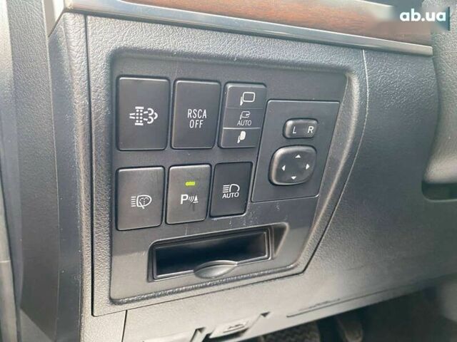 Тойота Ленд Крузер, об'ємом двигуна 4.5 л та пробігом 232 тис. км за 50500 $, фото 16 на Automoto.ua