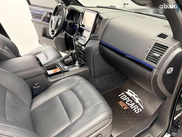 Тойота Ленд Крузер, об'ємом двигуна 4.5 л та пробігом 123 тис. км за 66990 $, фото 29 на Automoto.ua