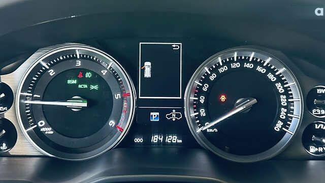 Тойота Ленд Крузер, объемом двигателя 4.5 л и пробегом 184 тыс. км за 53700 $, фото 27 на Automoto.ua