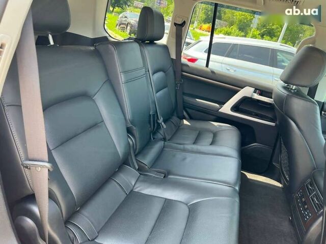 Тойота Ленд Крузер, объемом двигателя 4.5 л и пробегом 252 тыс. км за 43000 $, фото 12 на Automoto.ua