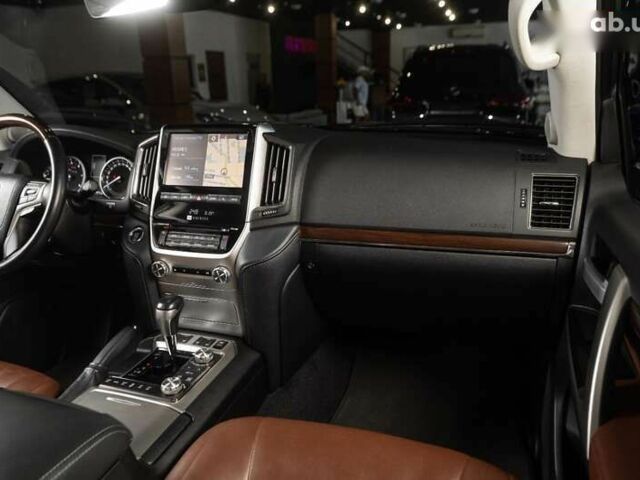 Тойота Ленд Крузер, об'ємом двигуна 4.5 л та пробігом 91 тис. км за 61900 $, фото 5 на Automoto.ua