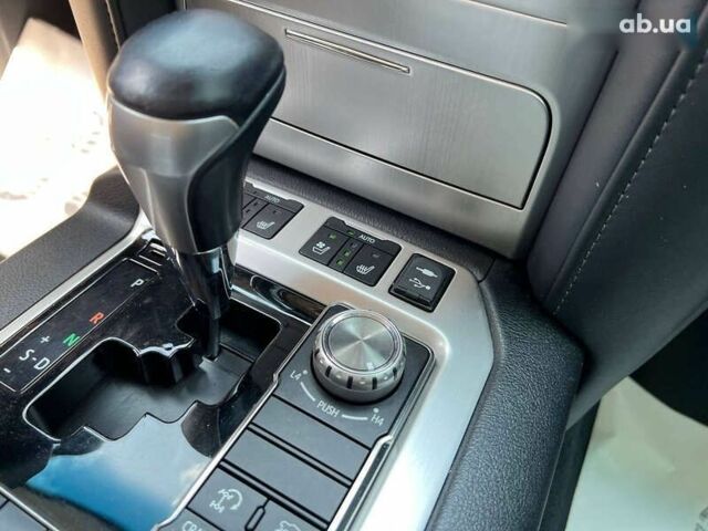 Тойота Ленд Крузер, объемом двигателя 4.5 л и пробегом 252 тыс. км за 43000 $, фото 25 на Automoto.ua