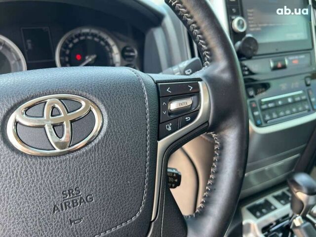 Тойота Ленд Крузер, объемом двигателя 4.5 л и пробегом 252 тыс. км за 43000 $, фото 18 на Automoto.ua